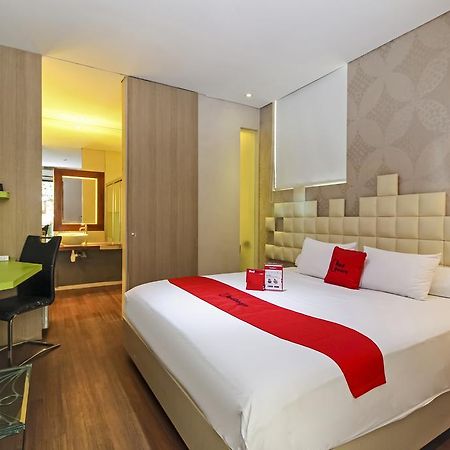 Reddoorz Plus Near Tugu Jogja Yogyakarta Exterior foto