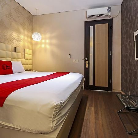 Reddoorz Plus Near Tugu Jogja Yogyakarta Exterior foto